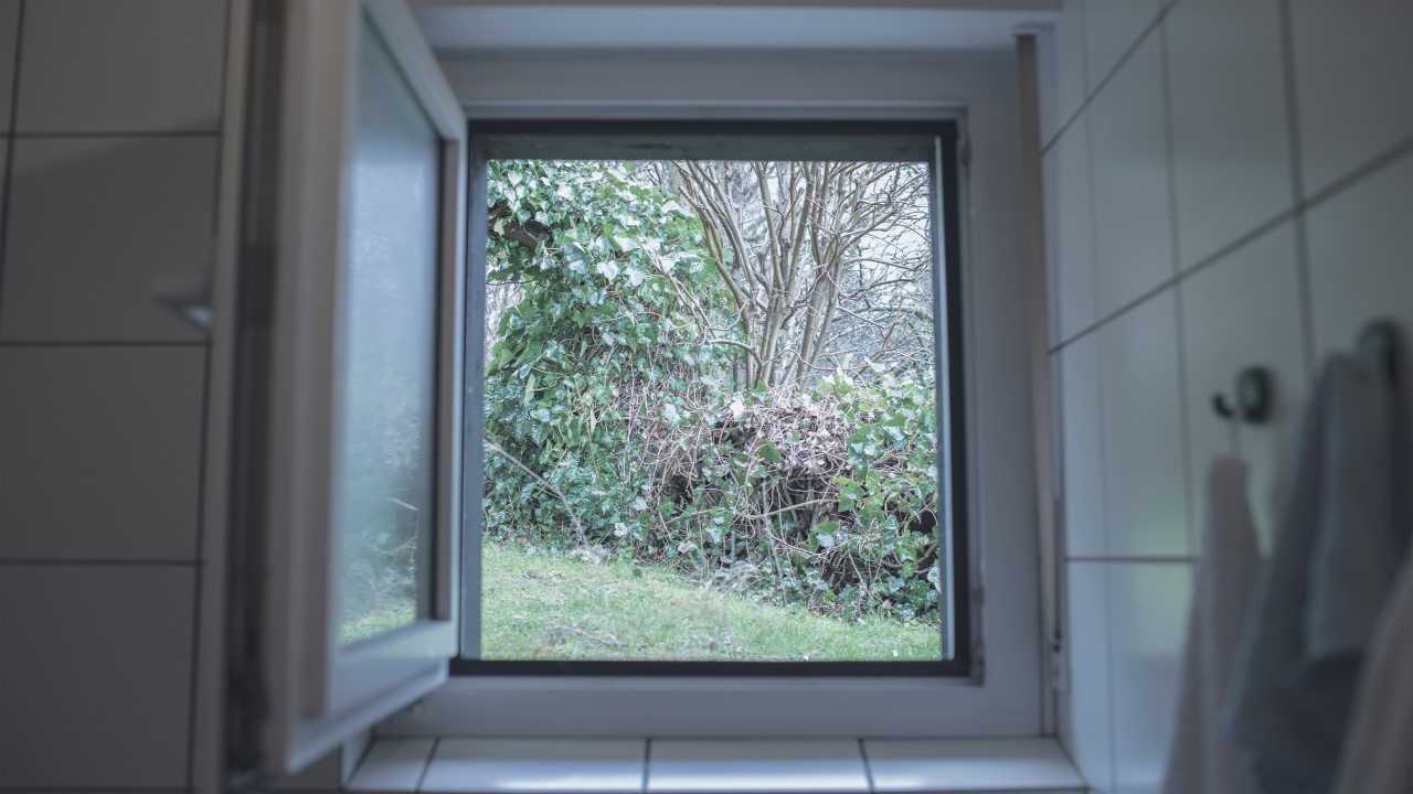 چرا پنجره های دو جداره بهتر از تک جداره است؟